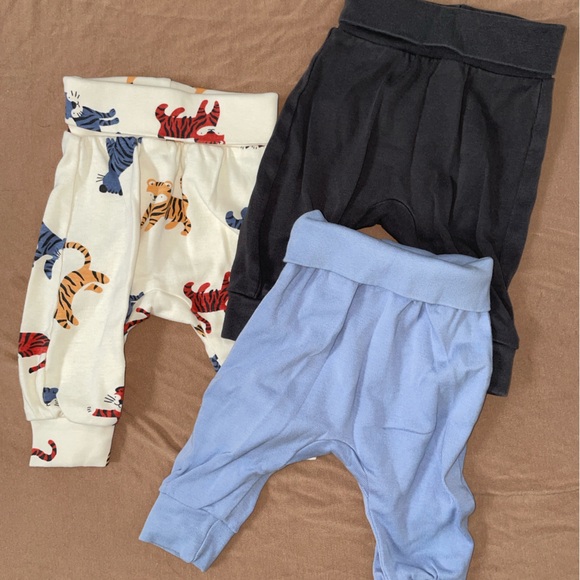H&M 3-Pack Organic Cotton Pants Newborn - Picture 2 of 3